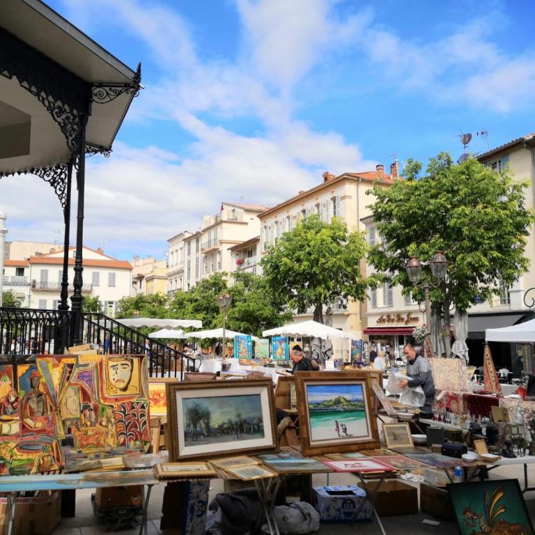 5 min to sea Suite Française Old Town - Appartement Supérieur - 51