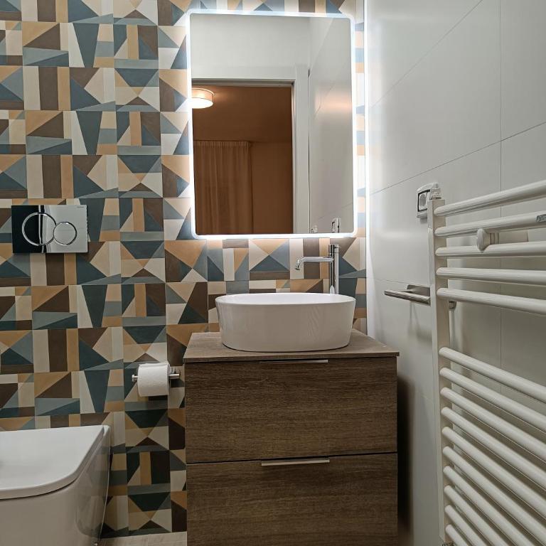 VSuites - Superior Double Room - 3