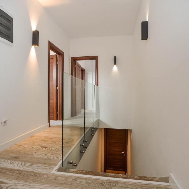 Queen Apartment Zlatibor 1000 - Three-Bedroom Apartment - 19