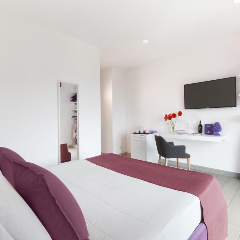 Eterea Charming Suites - Deluxe Double Room with Sea View - 10