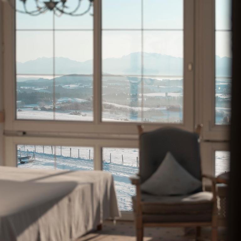 Mittelburg Wellnesshotel - Suite mit Bergblick - 2