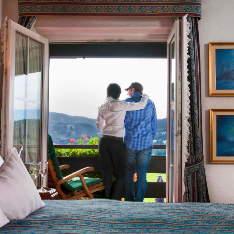 Mittelburg Wellnesshotel - Junior Suite mit Bergblick - 2