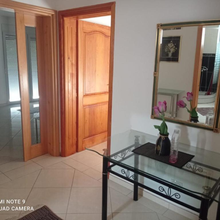 Montenegro Smile - Two-Bedroom Apartment with Balcony - 2
