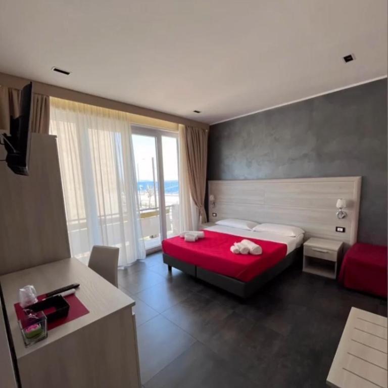 B&B Margherita - Deluxe Double or Twin Room with Sea View - 11