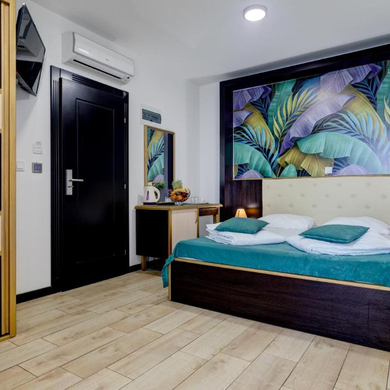 Porta Volta Residence - Dvokrevetna Soba sa Bračnim Krevetom sa Balkonom i Pogledom na More - 6