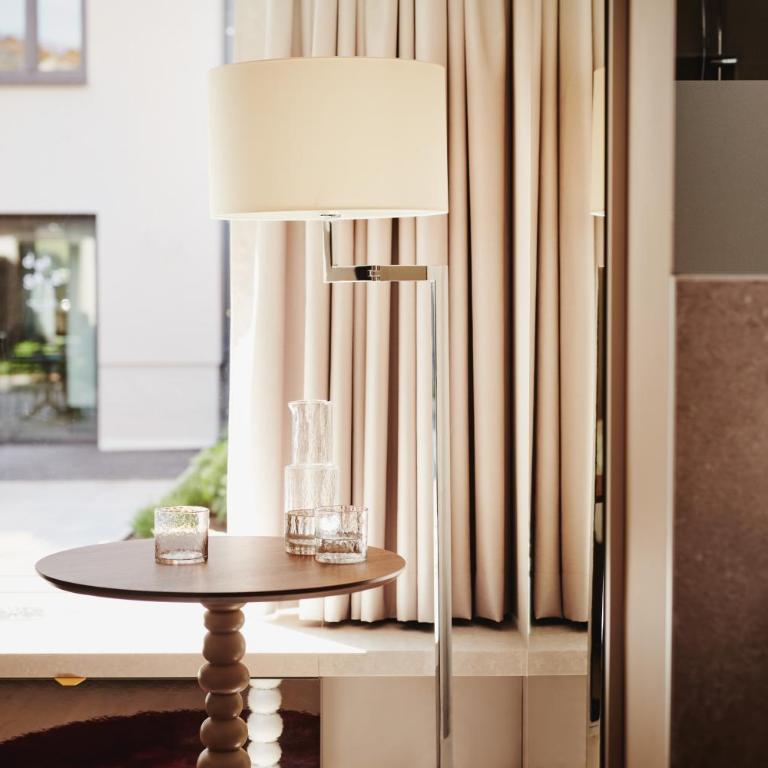 Boutique Hotel das Salz - Urban Hideaway - Erdgeschoss mit Gartenfenster - 3