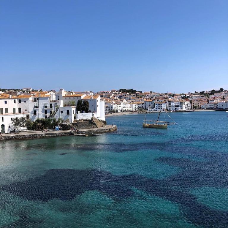 Beachfront Penthouse with Sea Views in CADAQUES - Apartamento de 2 dormitorios - 35
