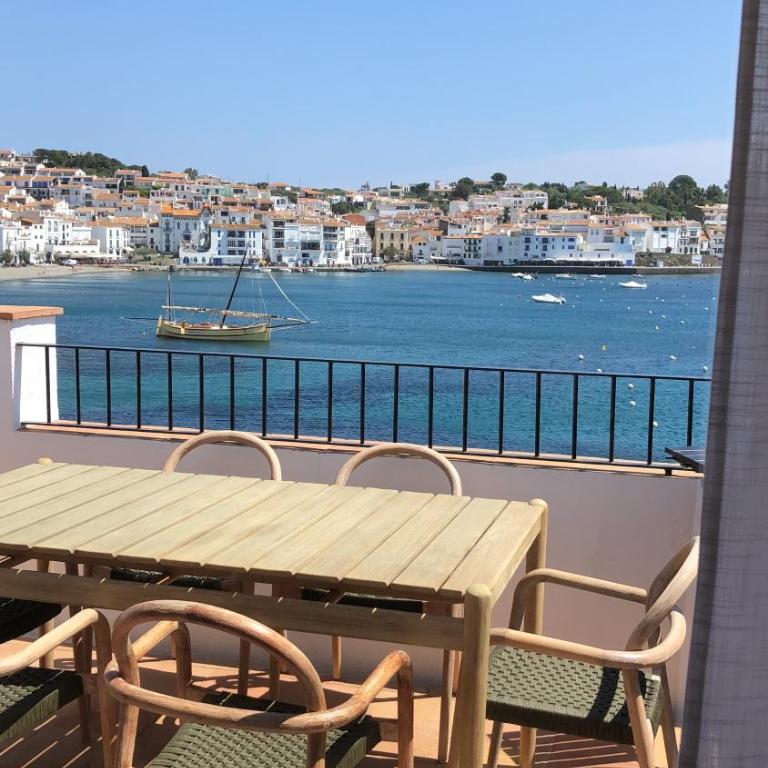 Beachfront Penthouse with Sea Views in CADAQUES - Apartamento de 2 dormitorios - 14