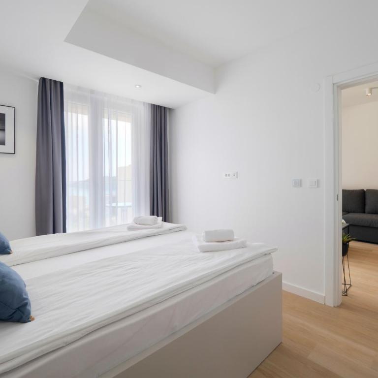 Horizon-One bedroom apartment with pool Jane - One-Bedroom Apartment - 21