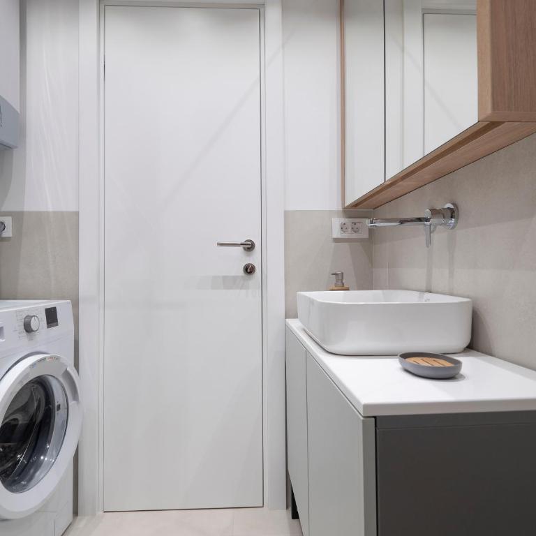 Horizon-One bedroom apartment with pool Jane - One-Bedroom Apartment - 35