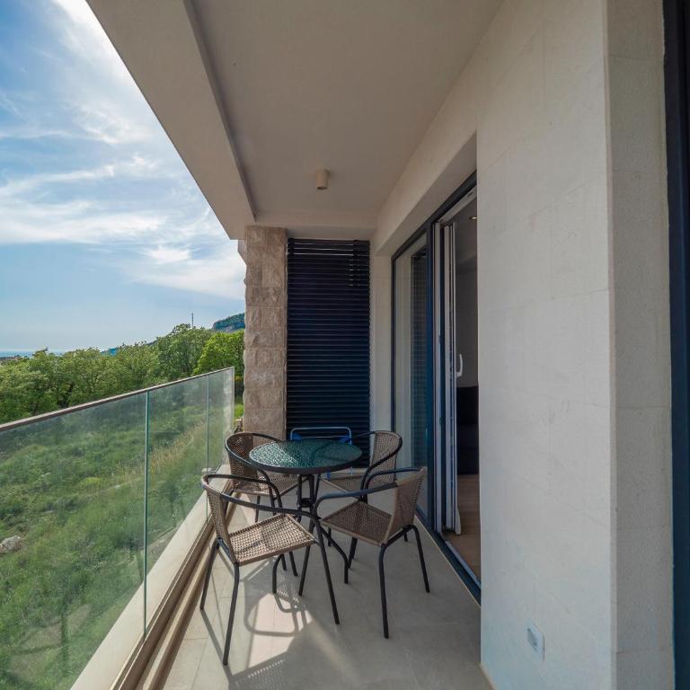 Horizon-One bedroom apartment with pool Jane - One-Bedroom Apartment - 38