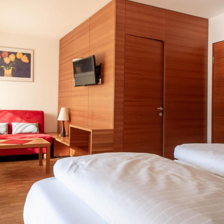 Hotel Tiroler Kreuz - Doppelzimmer mit Balkon - 4