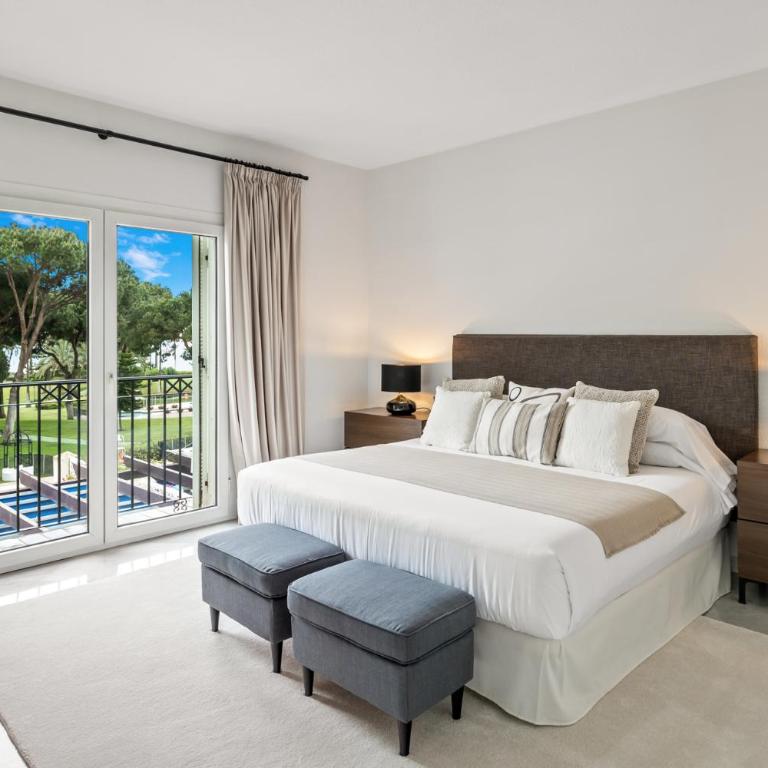 Pool view apartment in Casa Sevilla - Puerto Banús - Three-Bedroom Apartment - 19