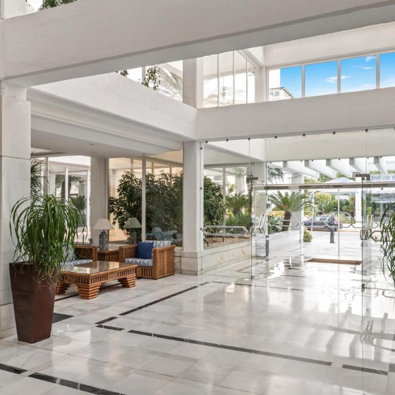 Pool view apartment in Casa Sevilla - Puerto Banús - Three-Bedroom Apartment - 31