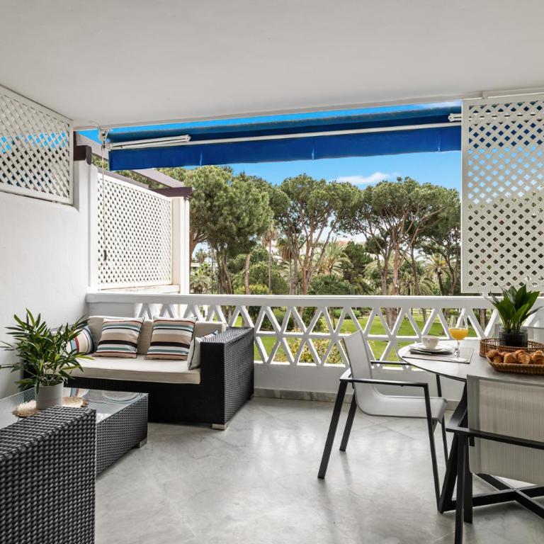 Pool view apartment in Casa Sevilla - Puerto Banús - Three-Bedroom Apartment - 4