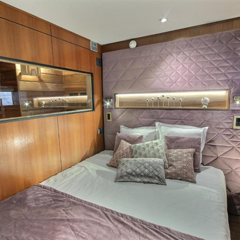VIP Paris Yacht Hôtel & Spa - Suite avec Jacuzzi - 2