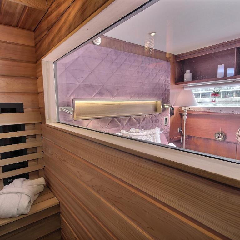 VIP Paris Yacht Hôtel & Spa - Suite avec Jacuzzi - 1