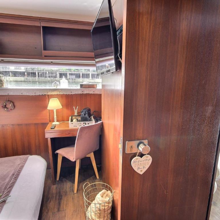VIP Paris Yacht Hôtel & Spa - Suite avec Jacuzzi - 2