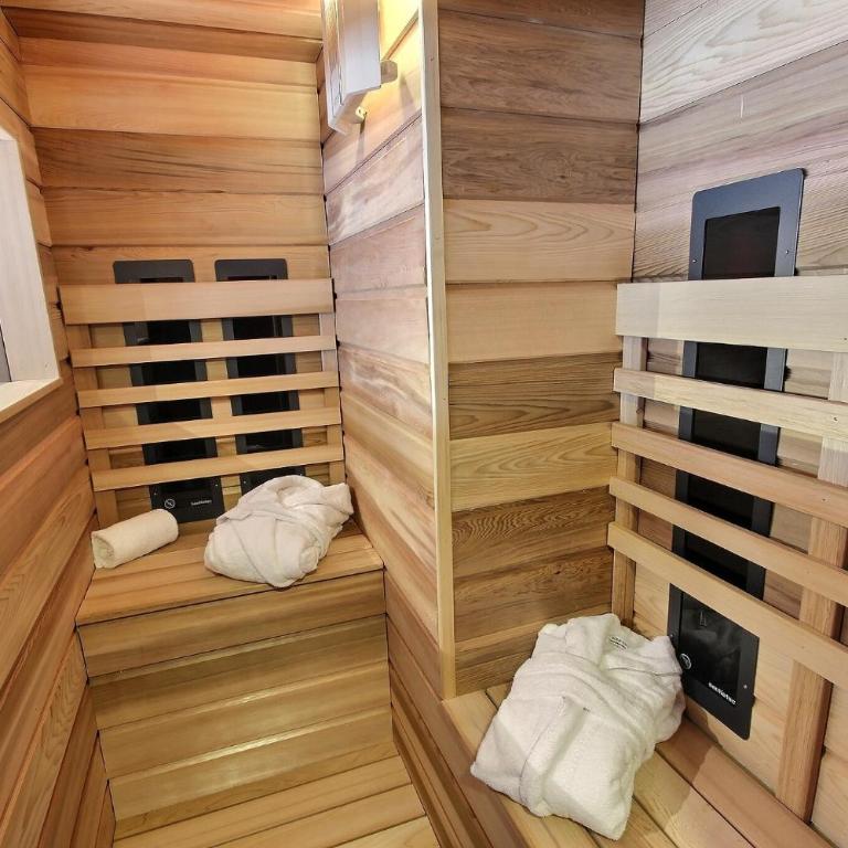 VIP Paris Yacht Hôtel & Spa - Suite avec Jacuzzi - 5