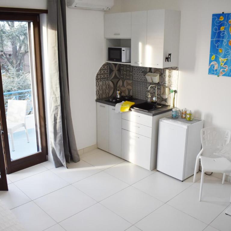 Lume Art Apartment B&B - Camera Familiare - 2