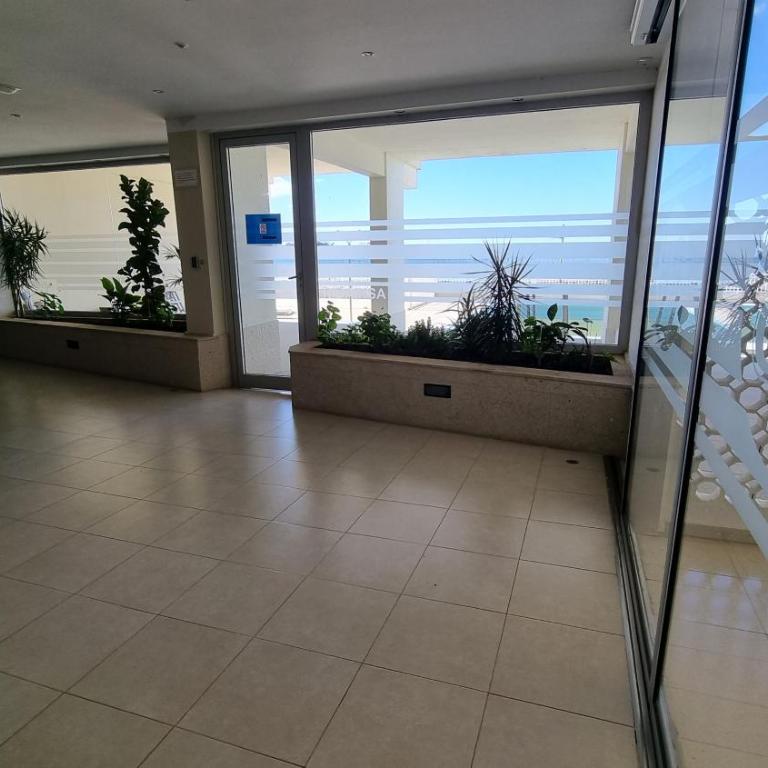 2 Bed Flat - Sleeps 6 - Pets - Pool - Parking - Apartamento - 7