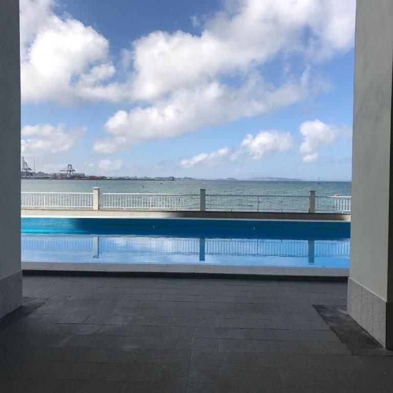 2 Bed Flat - Sleeps 6 - Pets - Pool - Parking - Apartamento - 3