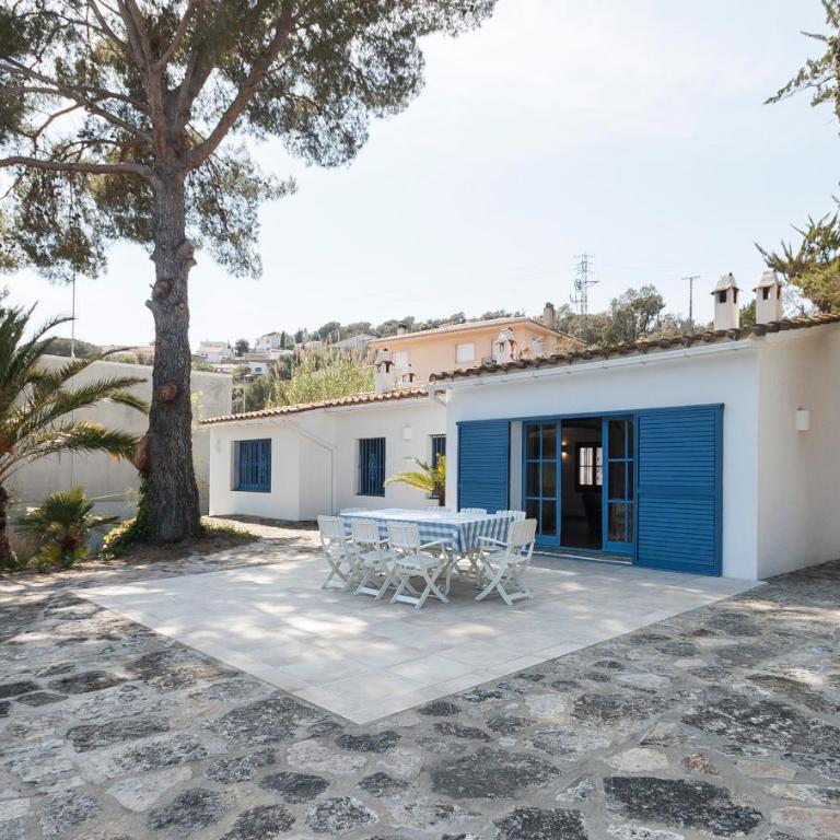 LETS HOLIDAYS Big House with Bbq and Dining Room Outside - Casa de 5 dormitorios - 2