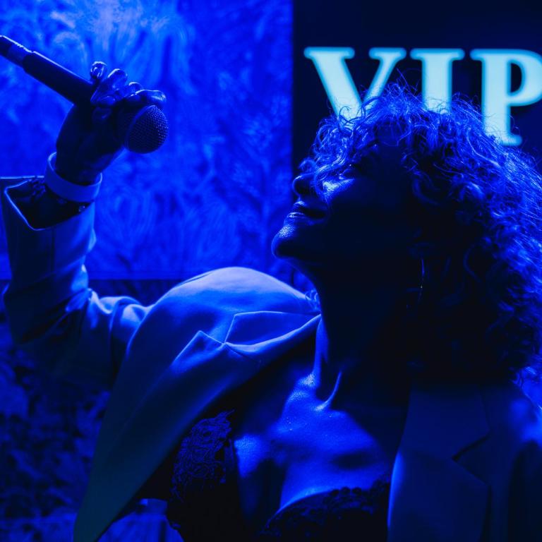VIP Paris Yacht Hôtel & Spa - Chambre Double - Dîner et Croisière sur la Seine Inclus - 9