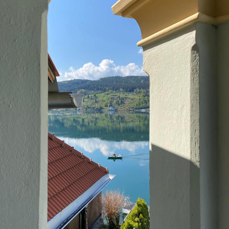 Villa Streintz - Tower Apartment mit Seeblick - 1