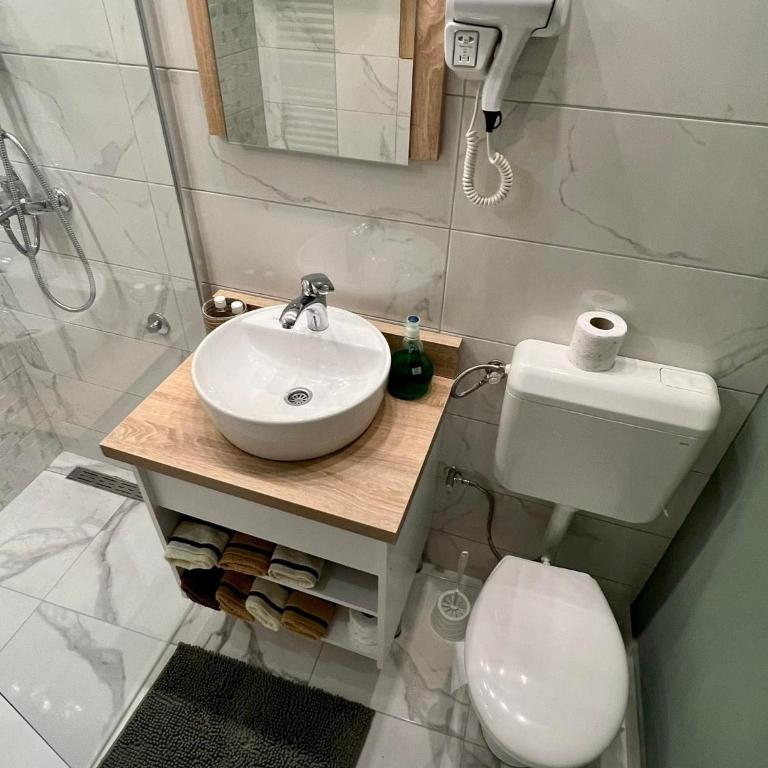 Guest House Time Out - Deluks Apartman - 3