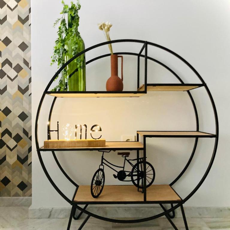 Lovely Home con Patio - Two-Bedroom Apartment - 14