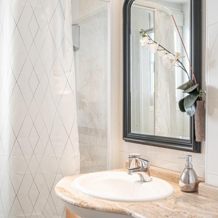 Amandere - Two-Bedroom Apartment - 20