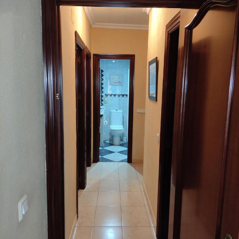 Amplio piso junto a Playa Victoria - Apartamento de 3 dormitorios - 10