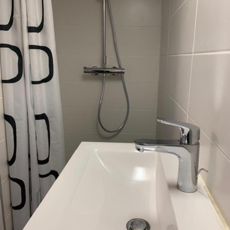 21m tout confort pour 2 proche des Remparts - Studio - 5