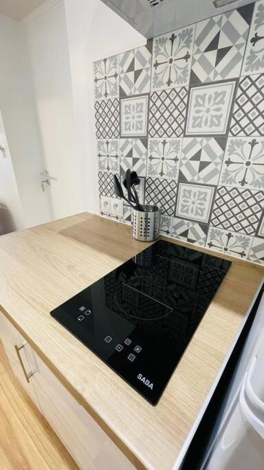 Joli studio Avignon intra-muros - One-Bedroom Apartment - 6