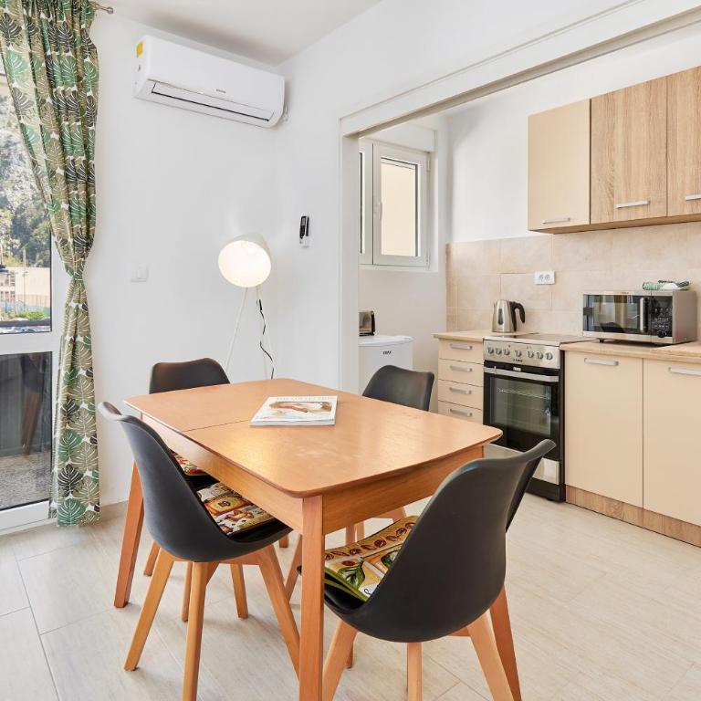 Apartment Pavle - Three-Bedroom Apartment - 5