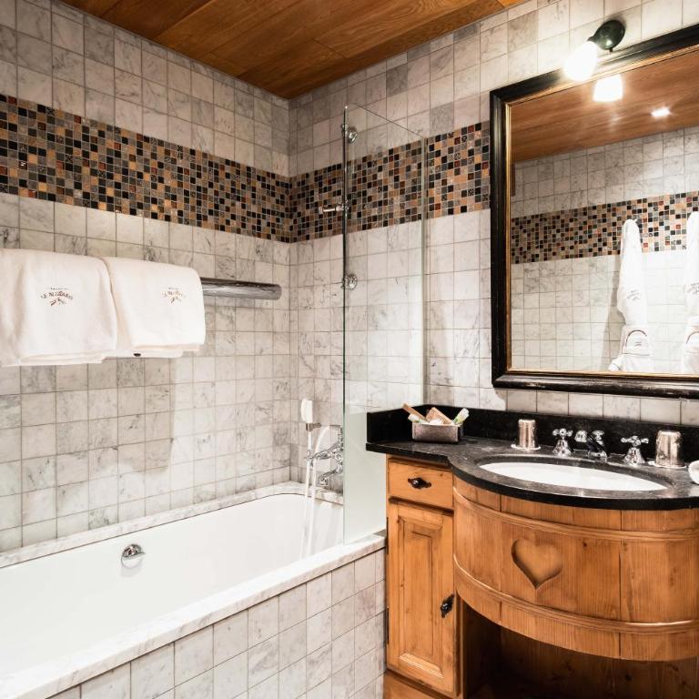 Hôtel LE BLIZZARD - Chambre Triple de Luxe - 3
