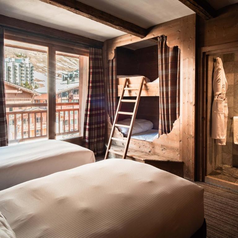 Hôtel LE BLIZZARD - Suite 2 Chambres avec Vue sur le Village - 5