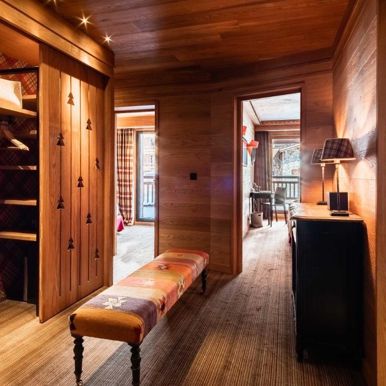 Hôtel LE BLIZZARD - Suite 2 Chambres avec Vue sur le Village - 4