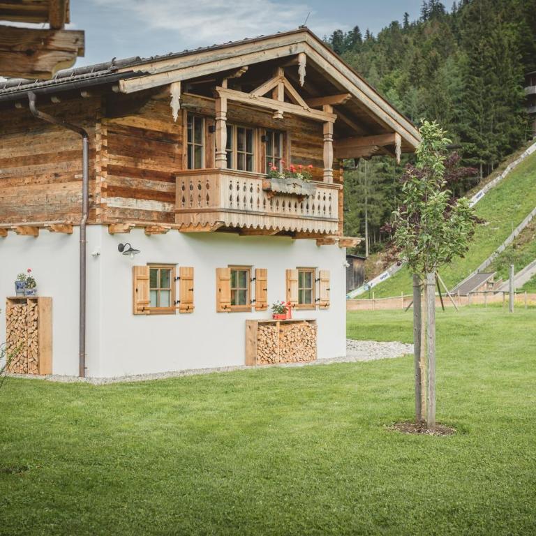 Relais & Châteaux Gut Steinbach Hotel Chalets SPA - Chalet mit 3 Schlafzimmern - 4
