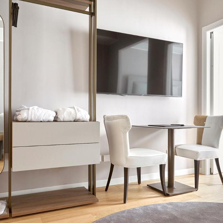 PRESTIGE BOUTIQUE APARTHOTEL -Piazza Duomo - Junior Suite - 14