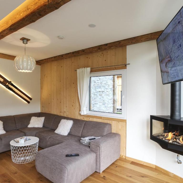 Feriendorf Murau by ALPS RESORTS - Premium Chalet 8 with sauna & swim spa - 3