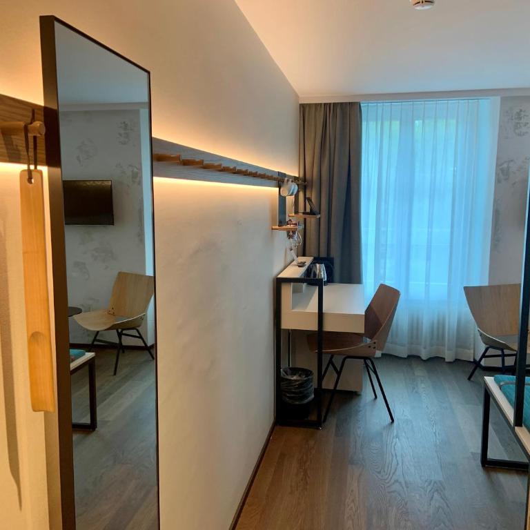 Hotel Interlaken - Habitación Mediana con balcón - 6