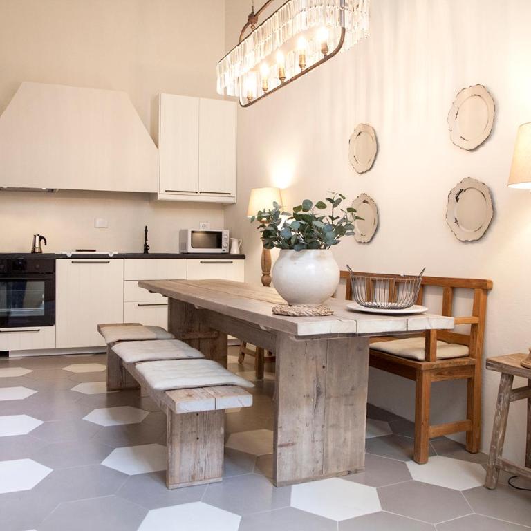 La Casa di Rouse - Two-Bedroom Apartment - 14