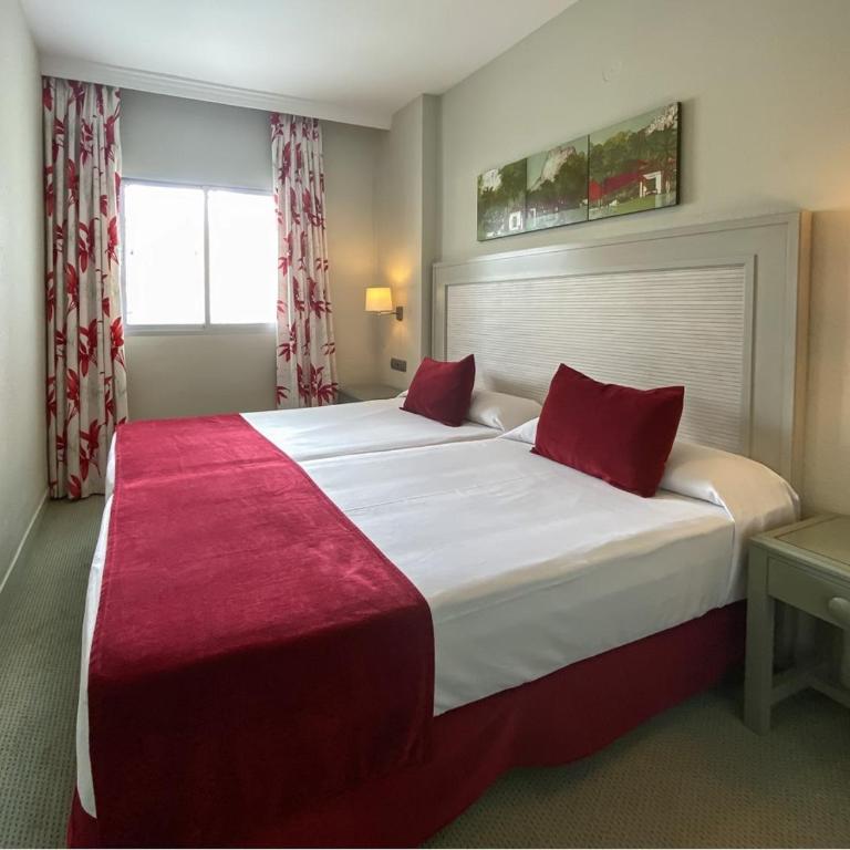 Ona Marinas de Nerja Spa Resort - Apartamento de 2 dormitorios con terraza (4 adultos) - 4