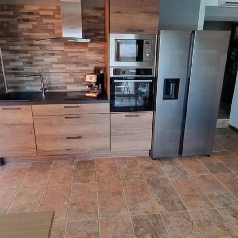 Suite vue mer, grande piscine et spa extérieur privatifs,climatisation et parking - Appartement 1 Chambre - 15
