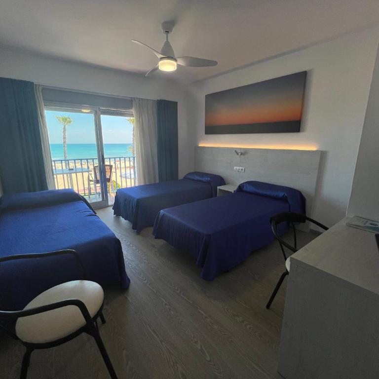Hotel Rio Mar - Habitación Triple con vistas al mar - 11