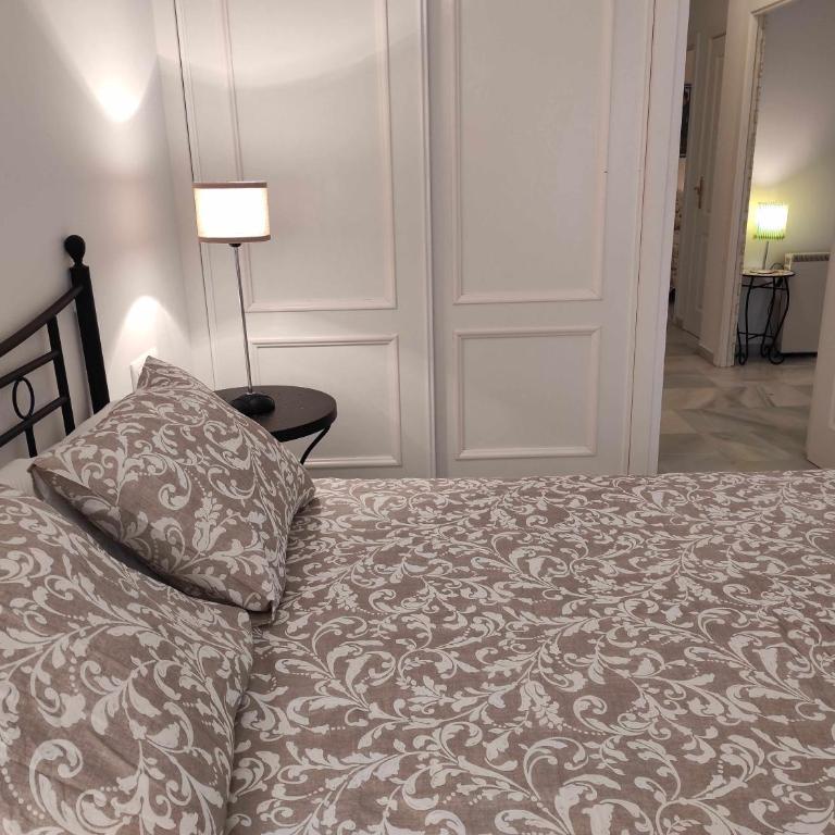 Apartamento céntrico con garaje cercano a la playa - Two-Bedroom Apartment - 15