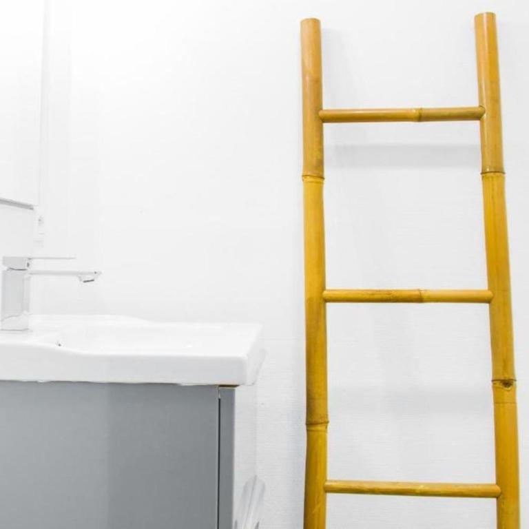 Le Descartes, à 50m de la gare Fibre/TV connecté - Appartement 1 Chambre - 6