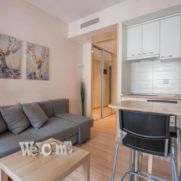 Inmejorable Ubicación en Madrid - King Studio with Sofa Bed - 2